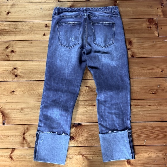 Zara Women’s Baggy Relaxed Fit Low Rise Cuffed Jeans in Medium Wash. Size 4 - Picture 2 of 2